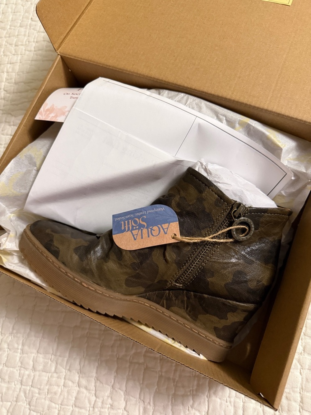 NWT Sofft  Siri Aqua Soft Olive Camo Ankle Boot